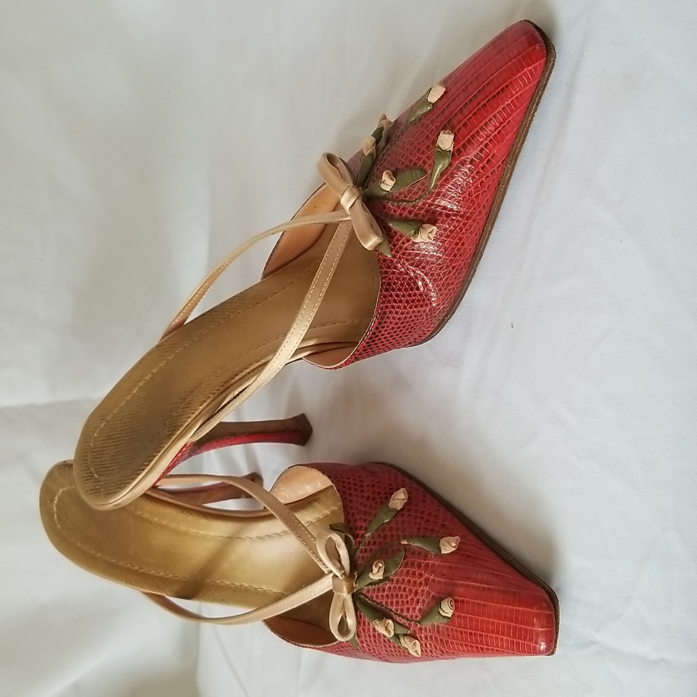 Designer Pump - Picture 3 of 10